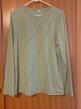 Amazon light green long sleeve